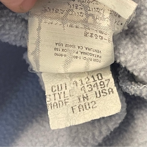 Patagonia Vintage Made In USA Capilene Fleece Long Sleeve V Neck Top - Picture 5 of 6